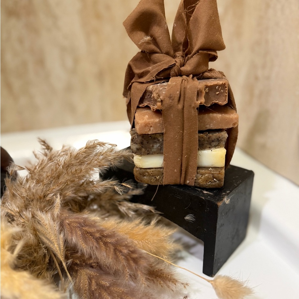 Artisan Soap 
Handcrafted Brown Soap Set